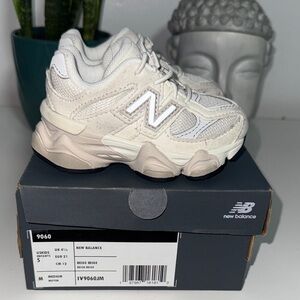 New Balance Kids Cream Sneakers